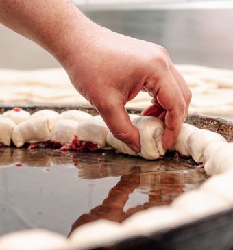 Index.hr "Razgovarali smo s ljudima koji peku najtraženije pite u Zagrebu"